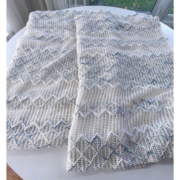 Vintage 70s curtains, white, blue mesh net, geometric pattern, oversized - Picture 6 of 8
